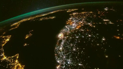 唯美太空地球夜景