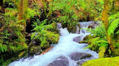 4K护眼清凉流水