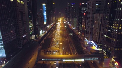 4K 高清 迪拜夜晚的航班