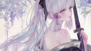 执剑白发少女