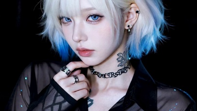 蓝发酷飒短发美少女