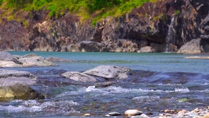 河流