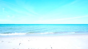 4K清澈沙滩海浪