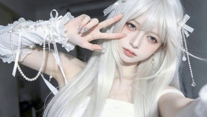 治愈白发女孩