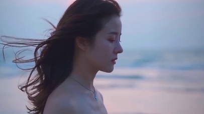 白白净净的小姐姐