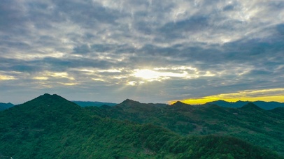 4K夕阳晚霞云层耶稣光