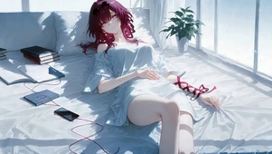 床上可爱休闲女孩