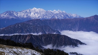 4K壮观高原峡谷雪山云海风景