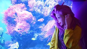 美少女游海洋馆