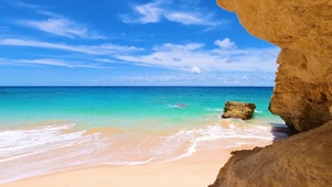 夏日放松海滩
