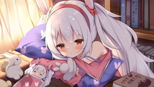 女孩趴着睡觉