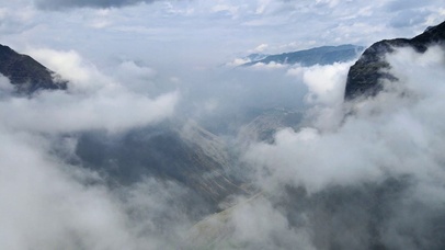 4K大山云层唯美祖国山川