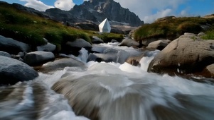 小溪溪流水流流水小河