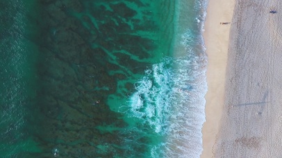 4k碧蓝大海浪花