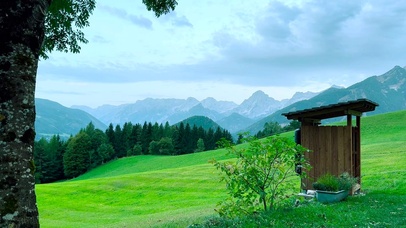 放松自然高山草地