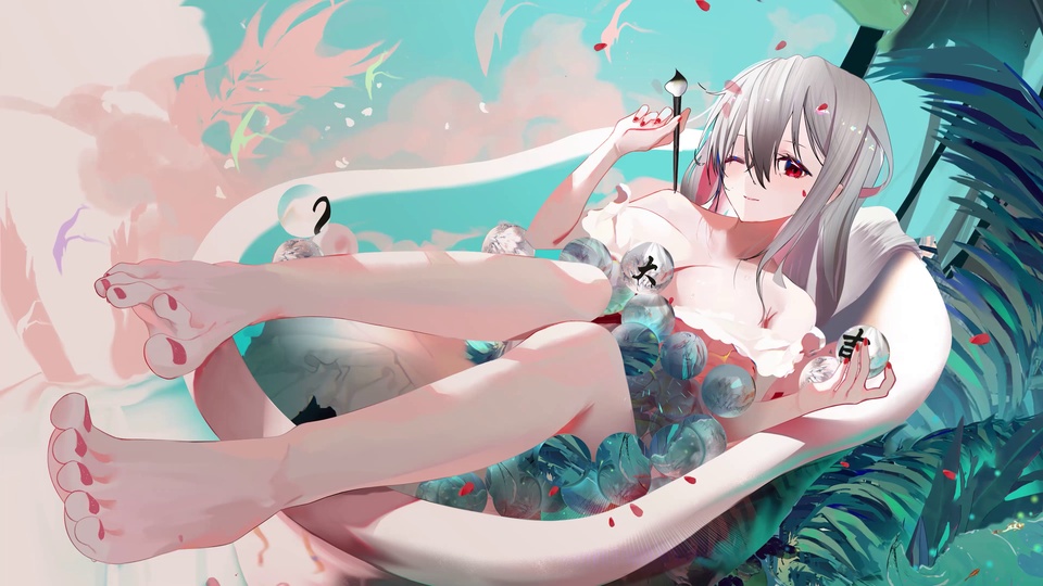 银发红眼少女斜躺浴缸，手持毛笔与透明玻璃球