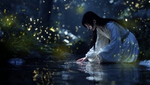 水边女孩