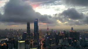 天际线晚霞