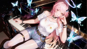 钢琴粉毛女孩爰弥斯