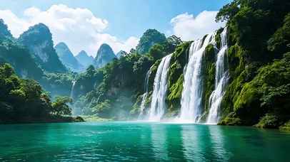 喀斯特山水瀑布