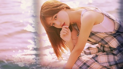 清纯长发美女海边