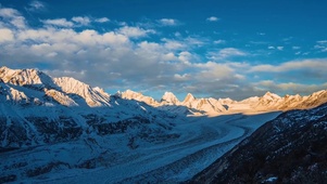 白云雪峰
