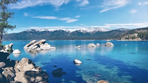 碧水蓝天