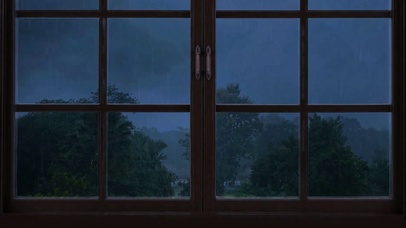 窗外雷雨氛围