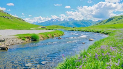 清新蓝河草甸治愈风景
