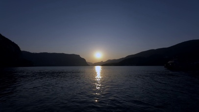 4K河流轮船汽船夕阳