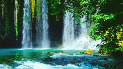 唯美瀑布流水 4K