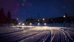夜晚小镇雪地