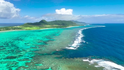 航拍唯美海岛海岸