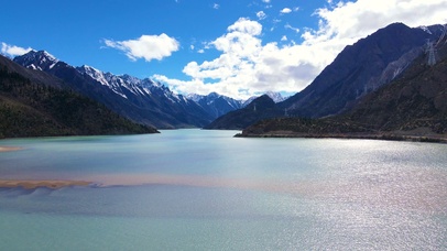 4K唯美湖泊白云