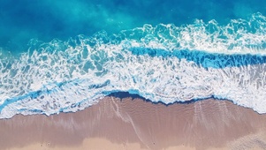 海浪沙滩