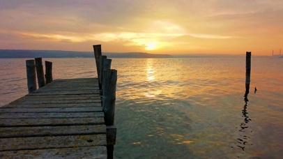 日落归山海,山海藏深意