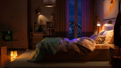 舒适的卧室雪山雨景