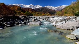 4k高山溪流