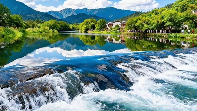 青山古村溪流