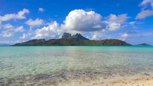 清澈的湖水