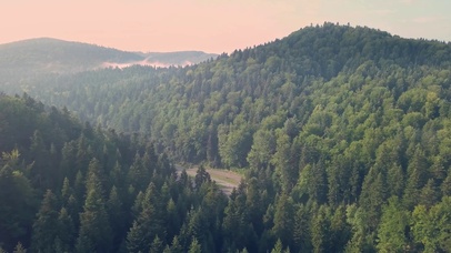 4K 高清 空中拍摄绿色丘陵