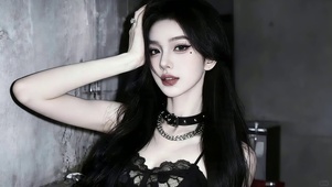 治愈蕾丝裙女孩