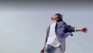 王一博风中少年