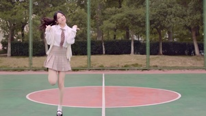 可爱校花小姐姐