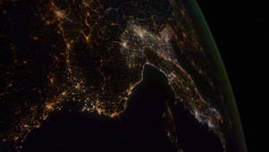 太空看地球城市夜景