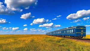 蓝天白云火车树木