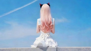 清纯女孩背影