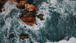 海滩浪花