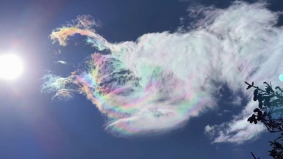 4K壁纸七彩祥云