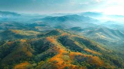 清新秋日连绵山脉